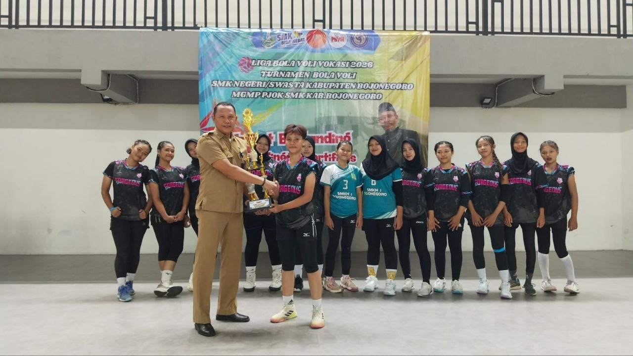 Tim Putri SMKN 1 Bojonegoro Sabet Juara Liga...
