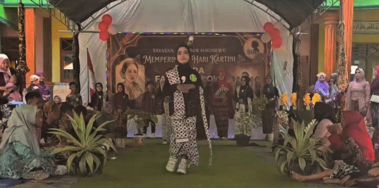 Fashion Show Kartini, Cara Al Abror Bangun Kepercayaan...