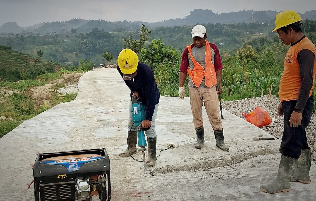 Baru Rampung, Jalan BKKD Rp2,8 Miliar di Desa...
