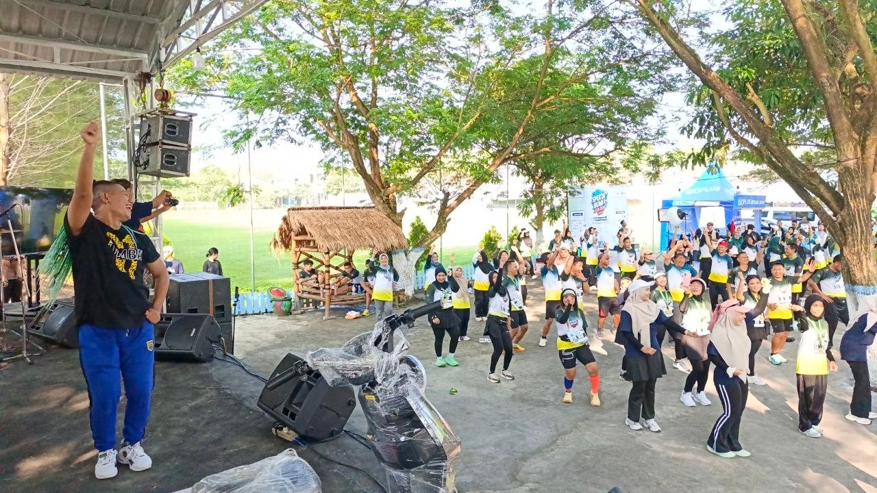 Dari Lari ke Zumba, Energi Peserta Fun Run...