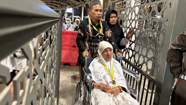Akses Bus Shalawat, PPIH Siapkan Jalur Khusus Lansia...