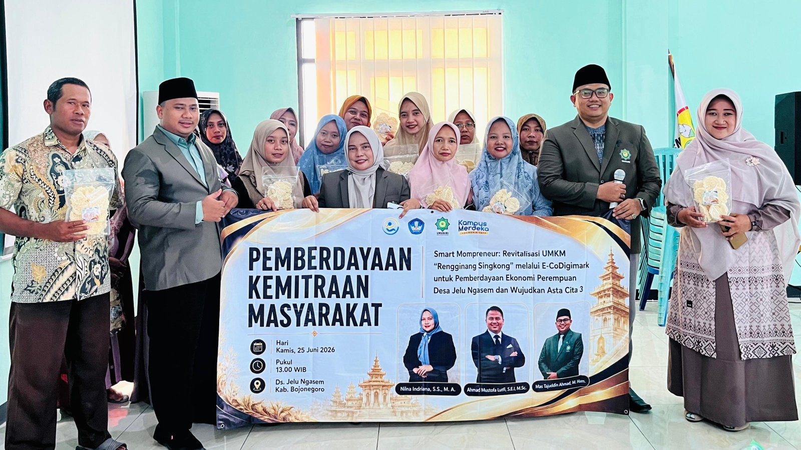 Dorong Kemandirian Ekonomi Perempuan, UNUGIRI Revitalisasi UMKM Rengginang...