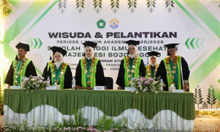 STIKes Rajekwesi Bojonegoro Wisuda 49 Lulusan, Siap Terjun...