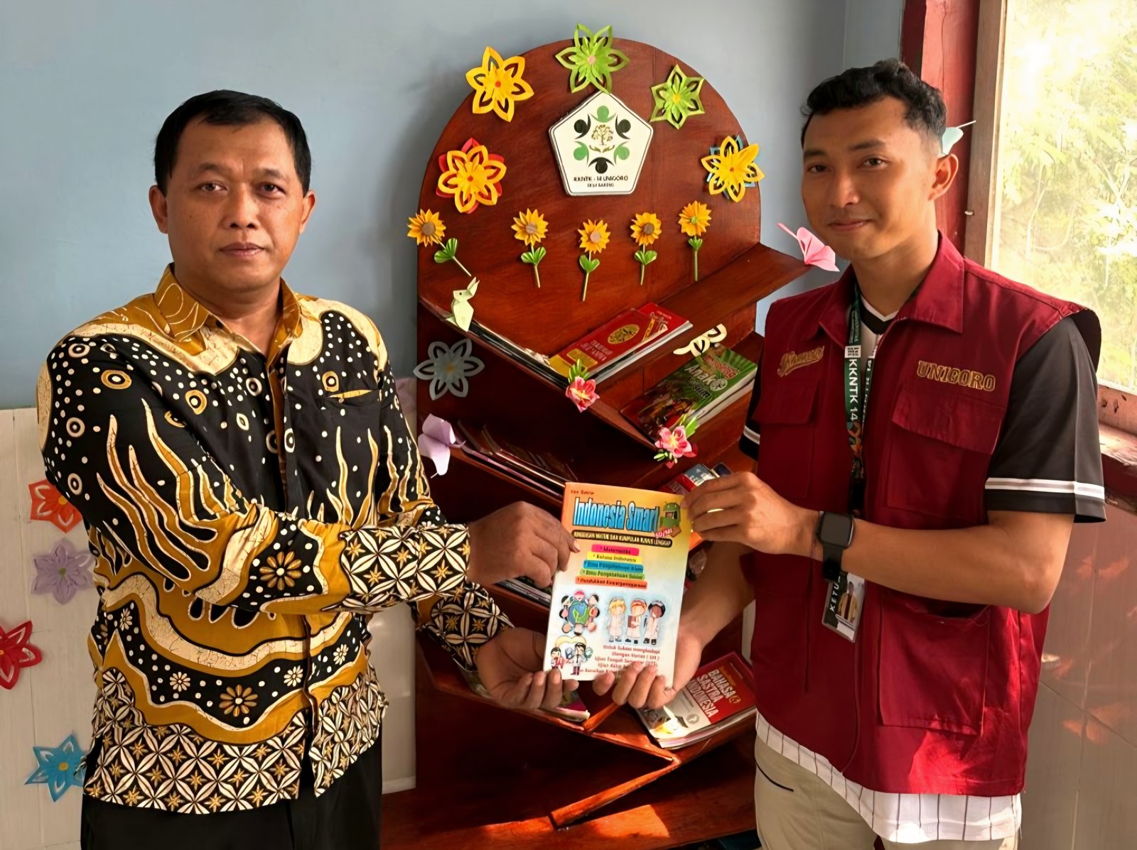 Mahasiswa Kelompok KKNTK 14 UNIGORO Hadirkan Pojok Literasi...