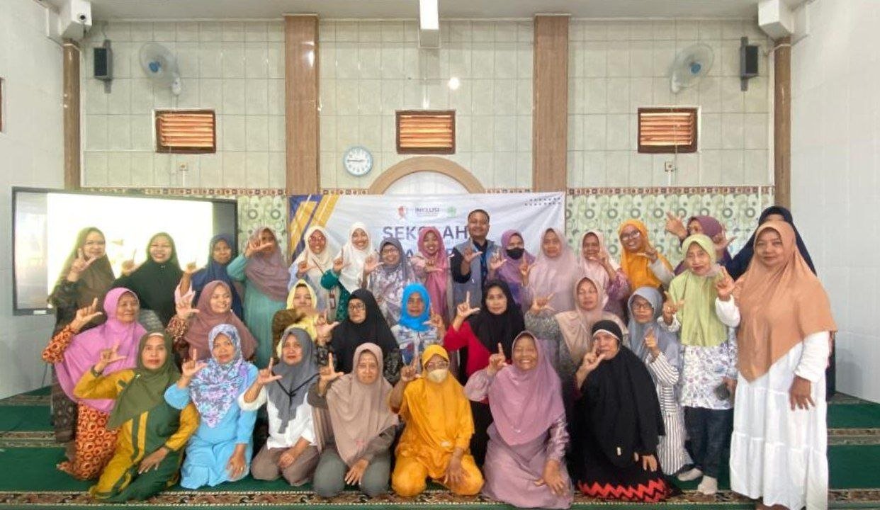 Forum TBM dan Relima Perpusnas Dampingi 39 Lansia...