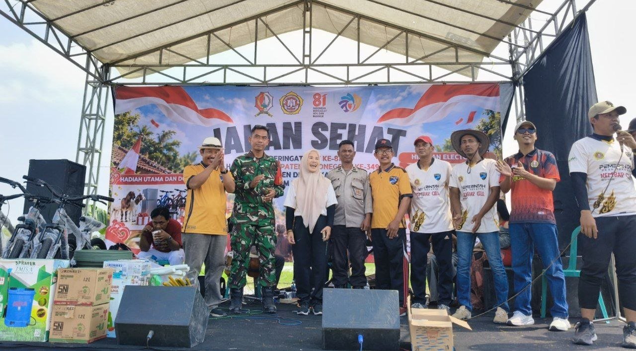 Warga Sekaran Balen Gelar Jalan Sehat dan Kirab...