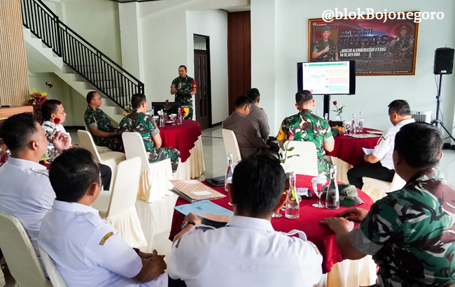 Menembus Sunyi Selatan Bojonegoro: TMMD ke-125 dan Harapan yang Mulai Terbuka