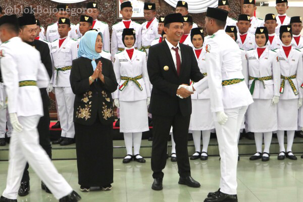 Salami 72 Anggota Paskibraka
