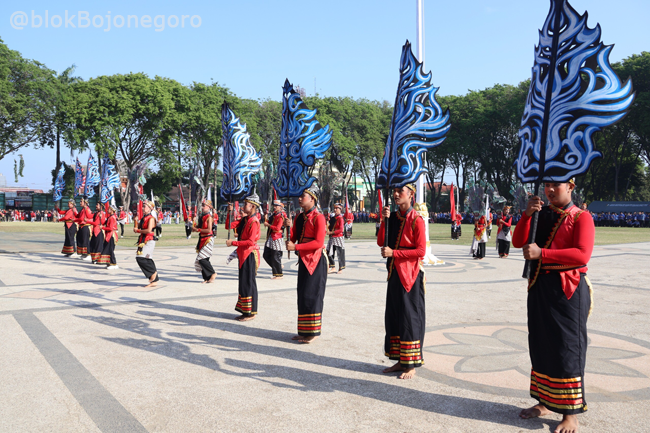 500 Seniman Tampilkan Suguhan Menarik di Alun-alun Bojonegoro