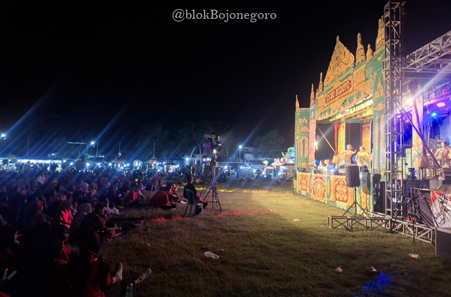 Meriah..! Pemdes Gedongarum Gelar Ketoprak di Malam Puncak HUT RI ke-80