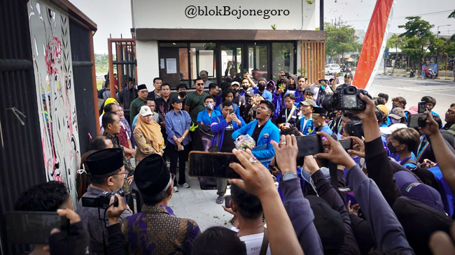 Mahasiswa PMII Bojonegoro Geruduk DPRD Bojonegoro