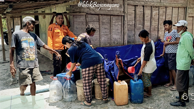 Musim Kemarau, Krisis Air Bersih Mulai Landa Sejumlah Desa di Bojonegoro