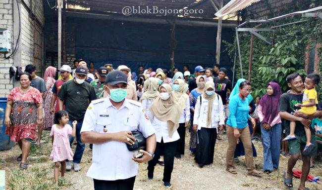 Sebabkan Serangan Lalat, Pemkab Bojonegoro Didesak Tutup Kandang Ayam di Baureno