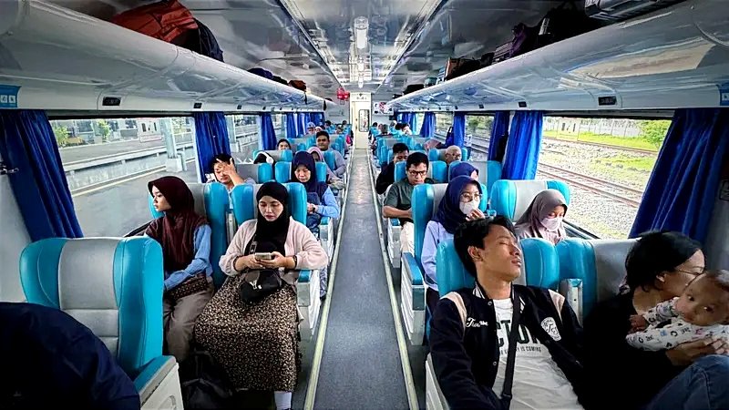 Selama Libur Nataru, KAI Berikan Diskon Tiket 30 Persen