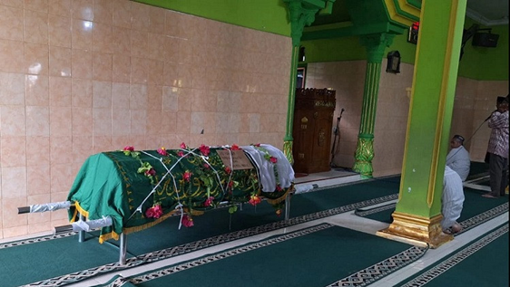Cara Melaksanakan Shalat Jenazah Lengkap dengan Doanya
