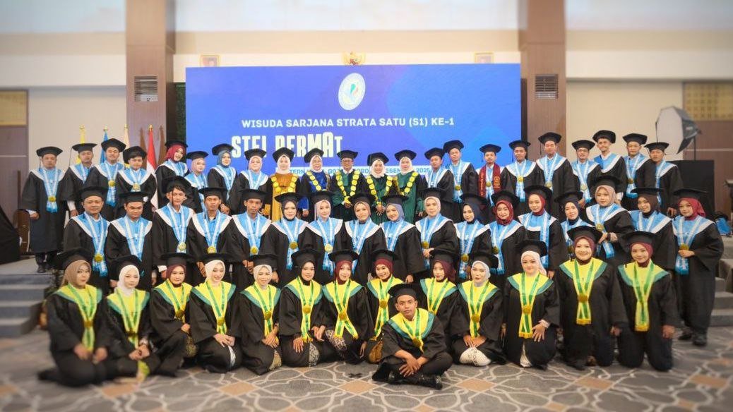 Wisuda Perdana STEI Permata Bojonegoro, Lahirkan 63 Sarjana Ekonomi Syariah