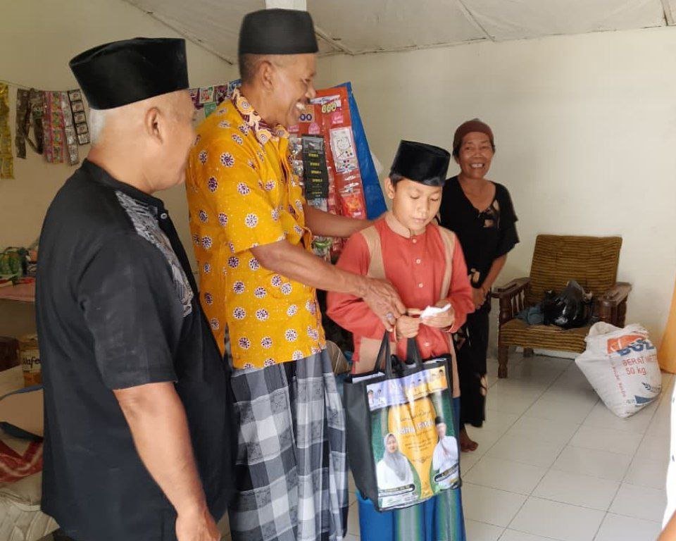 Bersama KSB, Yayasan Asmedia Center Indonesia Santuni Ribuan Warga Kurang Mampu di Bojonegoro