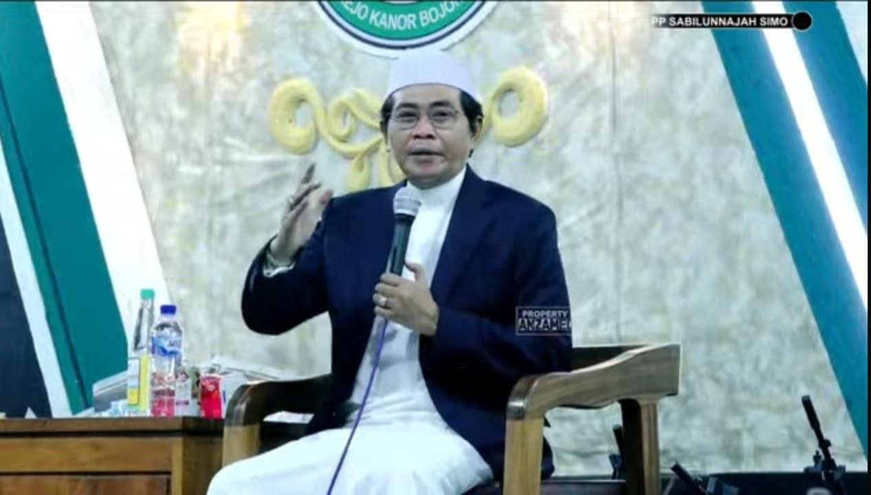KH. Anwar Zahid Ingin Setelah Wisuda Nadhom Imriti dan Maqsud, Giliran Alfiyah Ibnu Malik