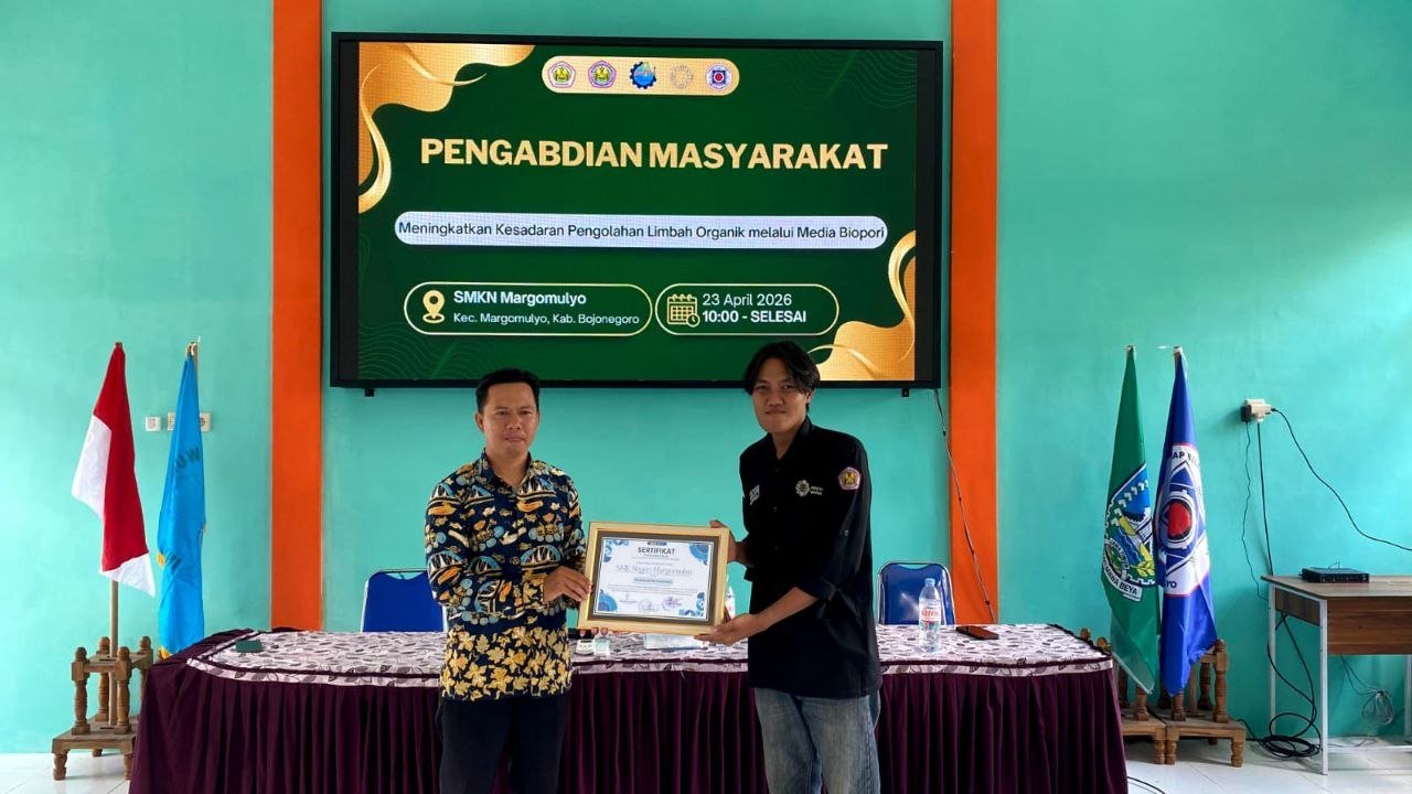 Sinergi SMKN Margomulyo dan BEM Saintek Unigoro Tanamkan Kepedulian Lingkungan