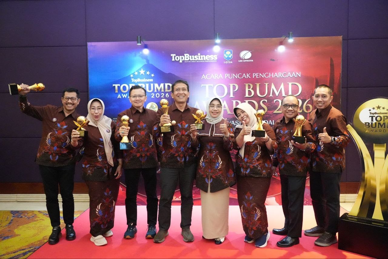 TOP BUMD 2026: BPR dan PDAM Bojonegoro Berprestasi, Bupati Diganjar Penghargaan