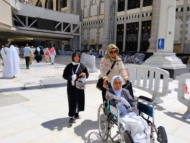 Terminal Syib Amir dan Senyum Syukur Jemaah Haji