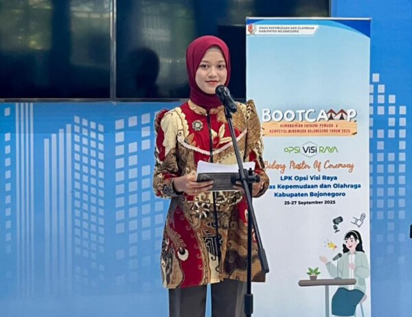 Sukses Kembangkan Bakat, Alumni Bootcamp Dinpora Bojonegoro Kini Jadi MC Profesional