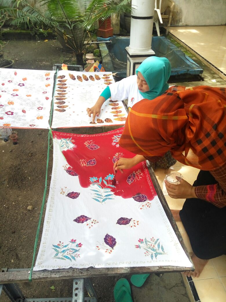Warga Enjoy dengan Keterampilan Baru