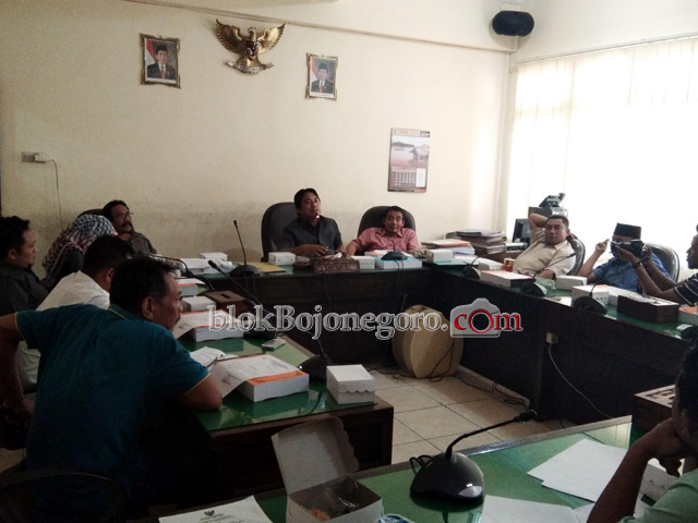 Dewan Akui ke UNNES Bersama Lima Orang