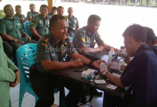HUT TNI ke-72, Kodim Bojonegoro Gelar Donor Darah Serentak