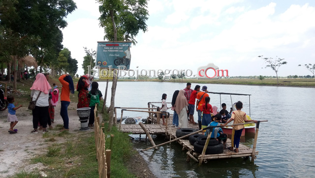 Peminat Sepeda Air di WWG Harus Rela Antri