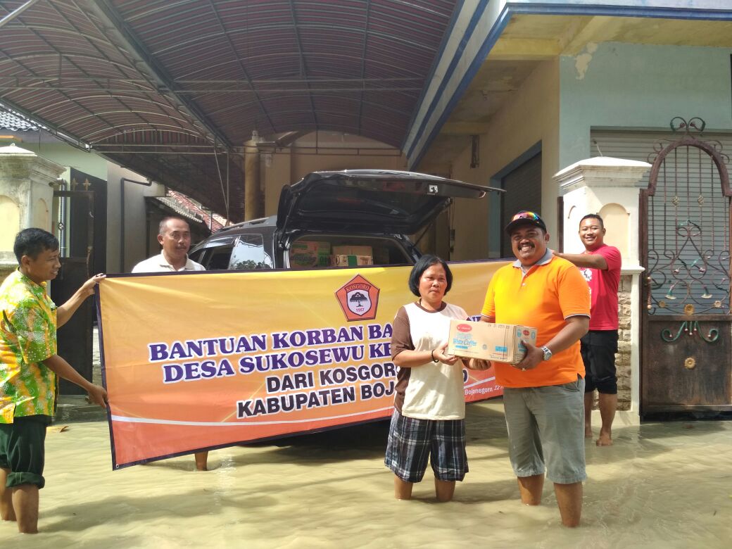 Tanggap, Kosgoro Distribusikan Bantuan