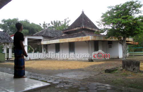 Santri Kinasih dan Masjid Mbah Sabil di Klotok