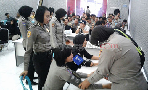 92 Pengawal Calon Bupati dan Wakil Bupati Jalani Tes Kesehatan
