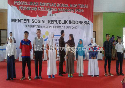 Inilah Daftar Nama Siswa Penerima PKH Berpretasi