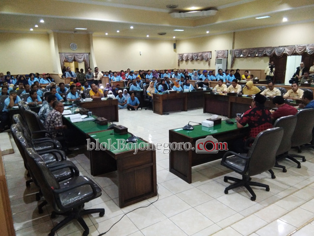 DPRD Pertemukan Buruh dan Perusahaan