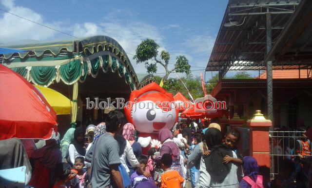 450 Peserta Ikuti Lomba Menggambar di Layah
