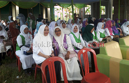 Sebelum ke KPU, Ana-Wawan Deklarasi dan Pidato Politik