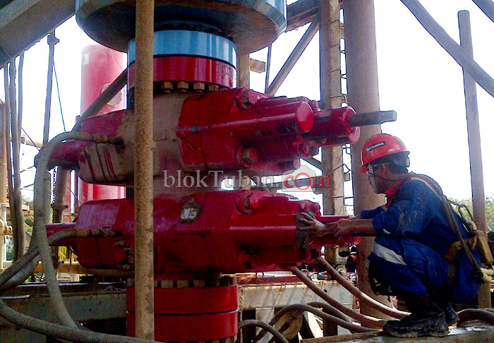 Harga Minyak Dunia Naik 2 Persen, Catatkan Rekor Keuntungan