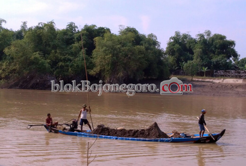 Batas Pengambilan Pasir Diukur 3 Meter dari Bibir Bengawan
