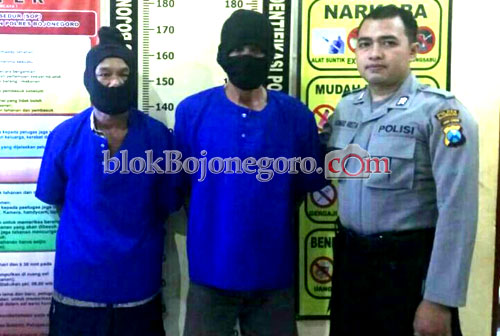 Dua Pelaku Judi Kartu Remi Dibekuk Polisi