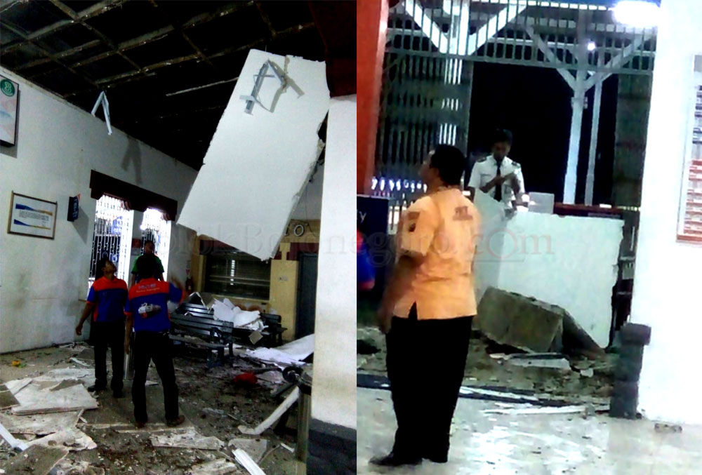 Ha..! Plafon Stasiun Bojonegoro Ambrol