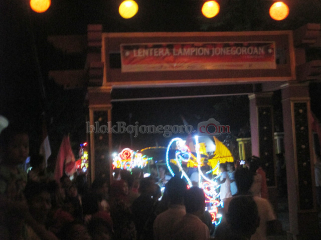 Mati Suri 20 Tahun, Hidupkan Lampion untuk Hiburan