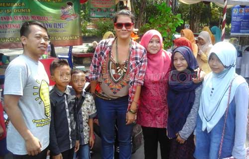 Melanie Subono: Acara FTMB Luar Biasa