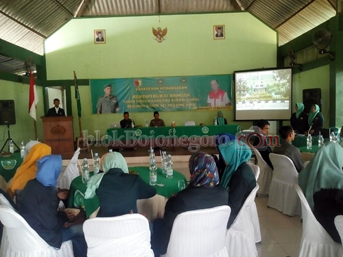 BEM IAI Sunan Giri Sarasehan Seminar Kebangsaan