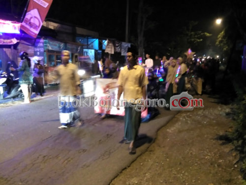 Sambut Lebaran, Madin di Desa Sembung Gelar Takbir Keliling
