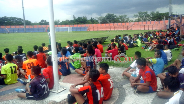 200 Lebih Peserta Ikut Seleksi Persibo