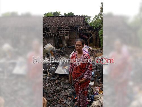 Korban Kebakaran Baureno Masih Syok