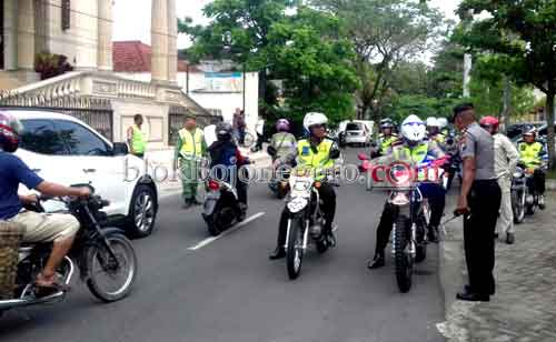 Gunakan Trail, Kapolres Pimpin Langsung Patroli Gereja