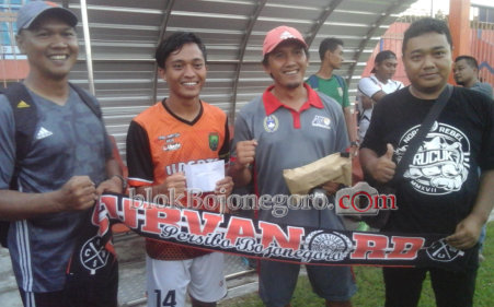 Curva Nord Sumbangkan Uang untuk Persibo Bojonegoro