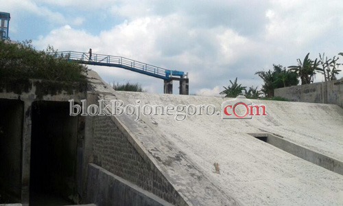 Cek Dam di Ngambon Mulai Kering